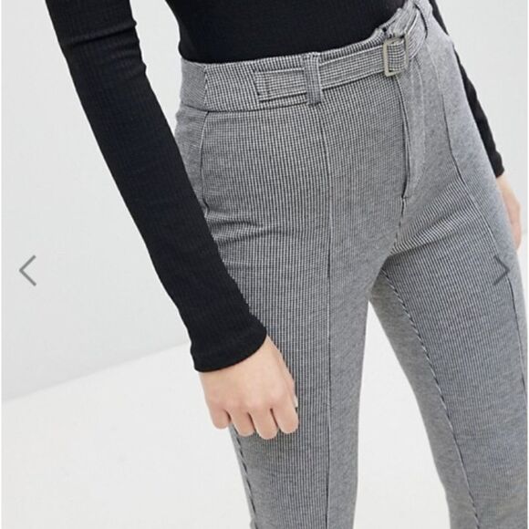 Stradivarius Checkered Print Trousers - Picture 3 of 8